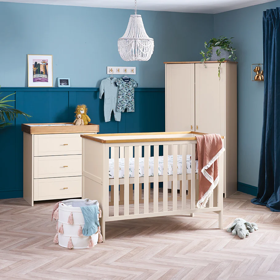 OBaby Baby Cot Bed